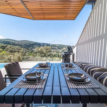 Villa Beyond The Horizon