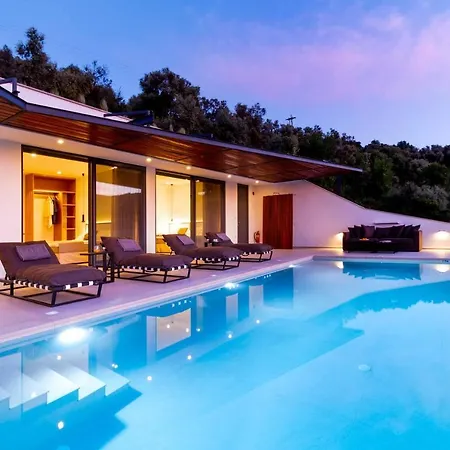 Villa Beyond The Horizon