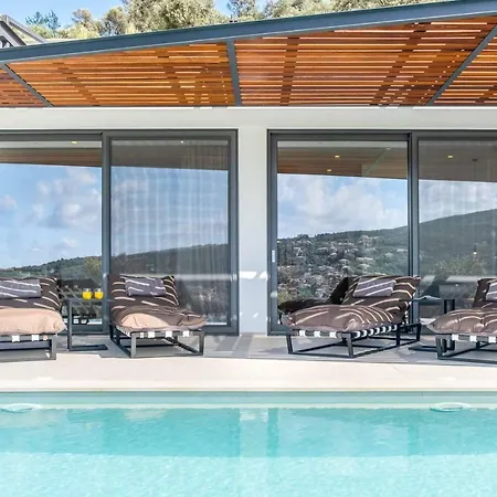 Beyond The Horizon Villa *