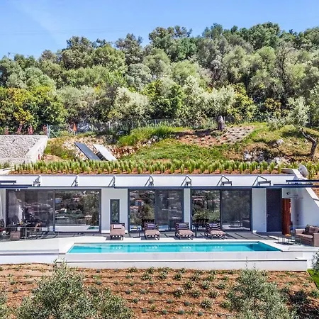 Beyond The Horizon Villa